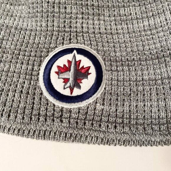 Winnipeg Jets Reebok Center Ice NHL Hat - Picture 2 of 15